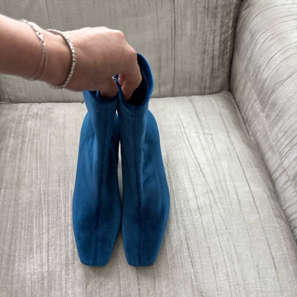 Steve Madden Vibrant Blue Heeled Boots